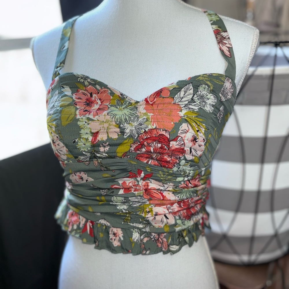 Nu Collective Olive Green Floral Ruched Sweetheart Crop Top